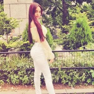 Meet your Posher, Daniela